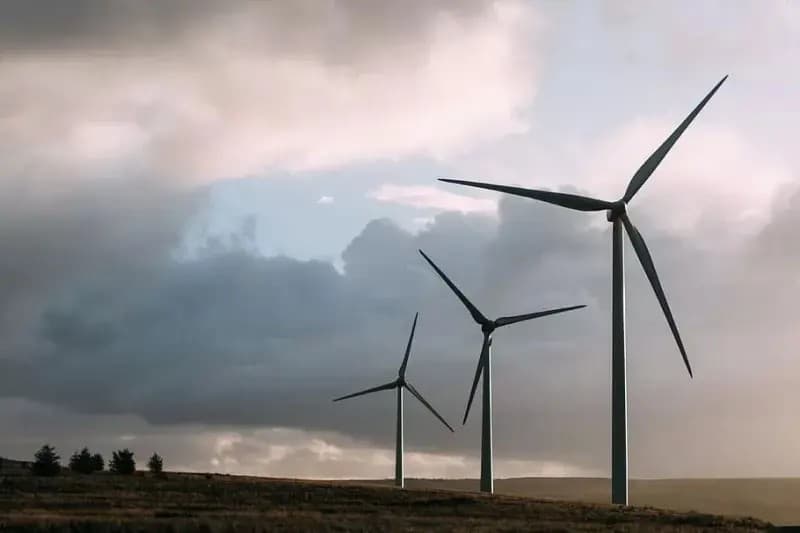 Sener impugna dos suspensiones a reforma eléctrica