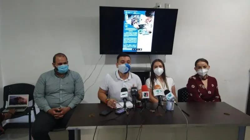 Nayarit. Unen fuerzas FEUAN y empresarios para impulsar la educación a distancia