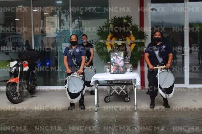 Puerto Vallarta. Despidieron con honores a oficial de Tránsito asesinado