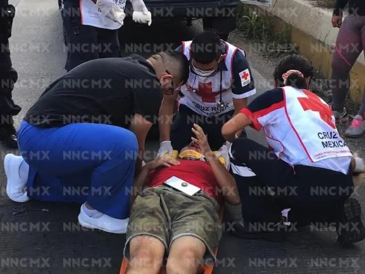 Tepic. Ciclista termina en el hospital tras accidente por alcantarilla dañada