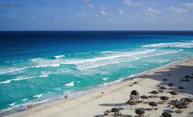 México. Aprueba Senado sanciones contra quienes impidan el libre acceso a playas