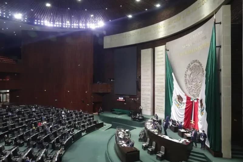 México. Aprueban Diputados entregar control de puertos a la Marina