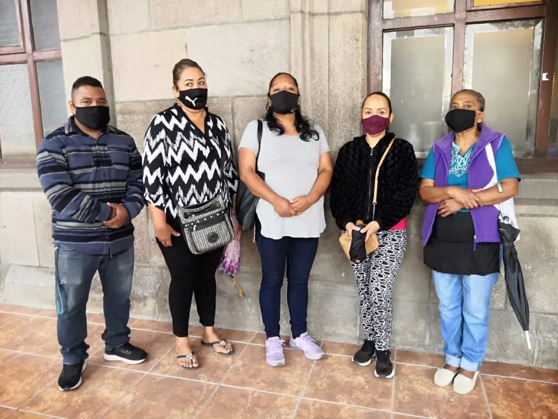 Tepic. Comerciantes del hospital del ISSSTE  piden al municipio que los dejen trabajar