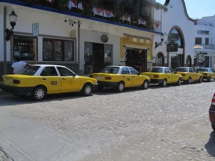 Darán 155 Concesiones de Taxis en Puerto Vallarta