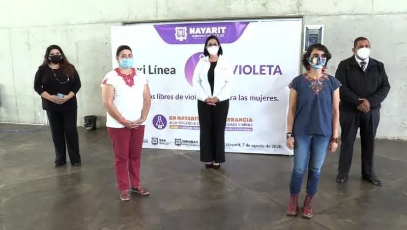 Nayarit. Celebra INMUNAY nueva línea de taxis seguros para mujeres