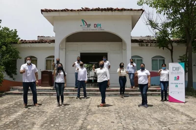 DIF a Través de la Dirección de Protección a la Infancia, Hay Becas Para Material Escolar a 450 menores