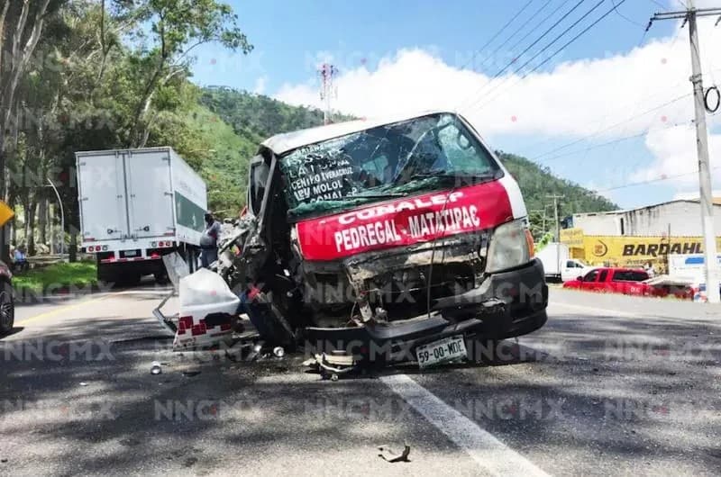 Ebrio conductor de la ruta Conalep Pedregal provocó aparatoso accidente