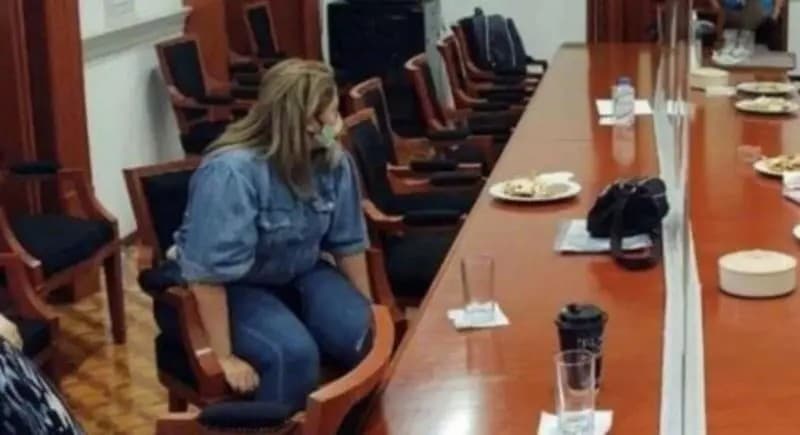 Madre de niña abusada sexualmente protesta en la CNDH para exigir justicia