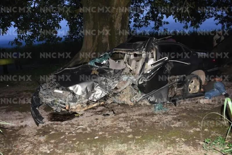 Xalisco. Fallece menor de edad tras brutal accidente cerca de \"La Curva\"