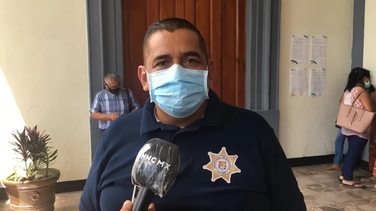 Nayarit. Prohiben uso de polarizado en vehículos de transporte público