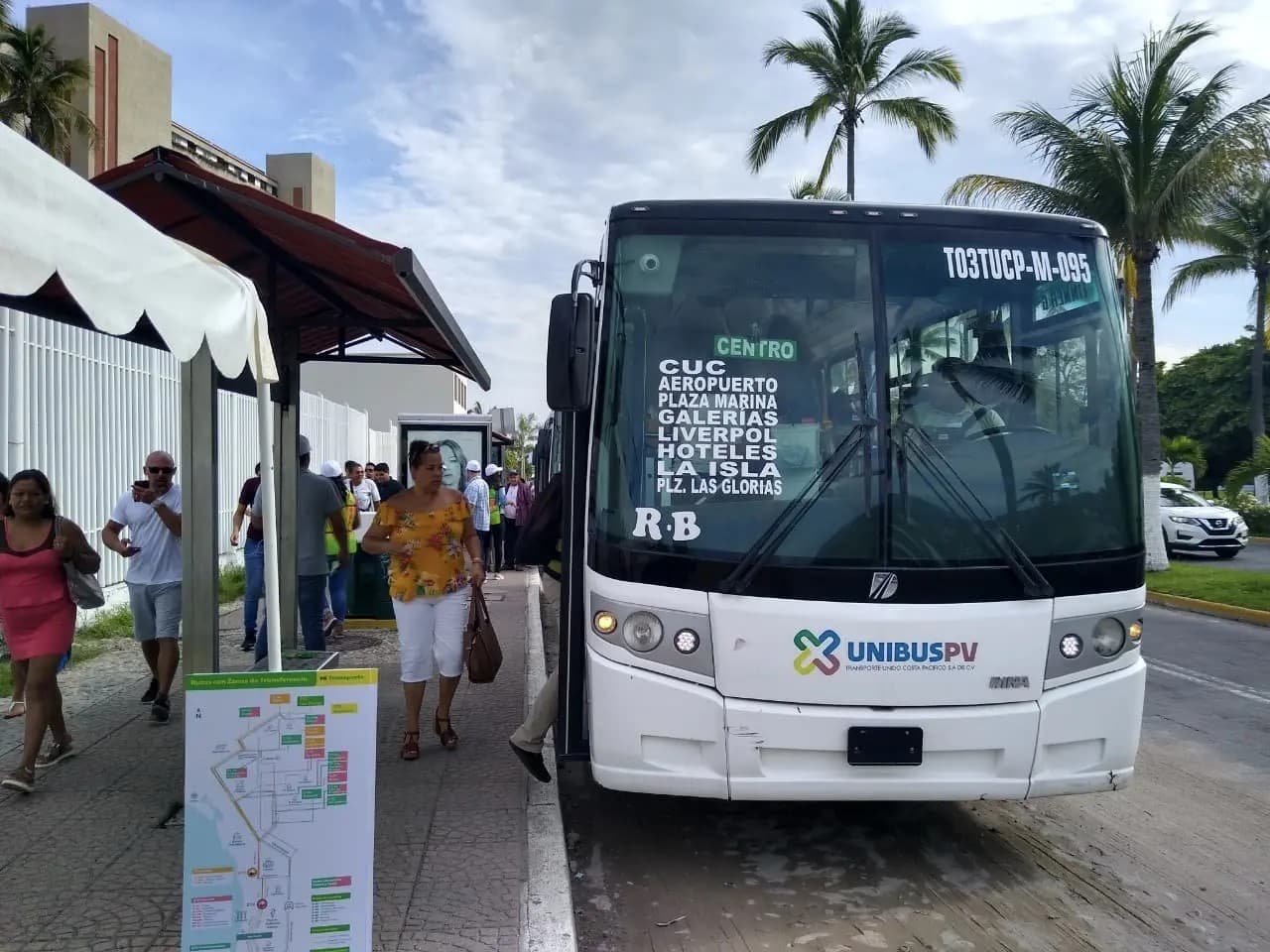 Anuncian retiro de camiones del Centro de Puerto Vallarta los fines de semana