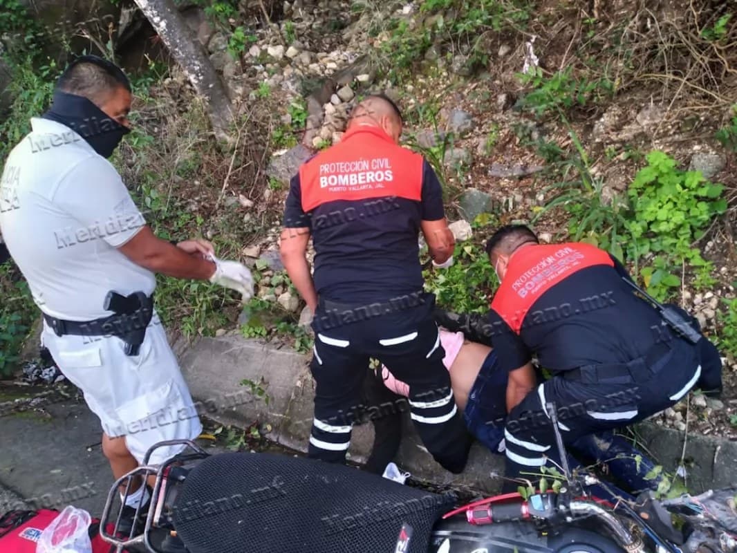 ¡motociclista se encuentra grave!