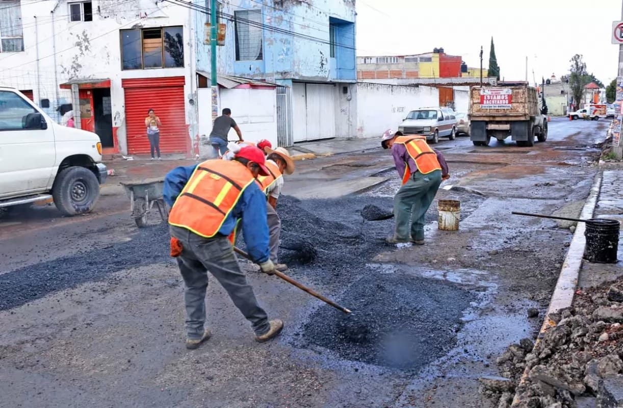 Repara SIAPA Tepic vialidades intervenidas por problemas de cañería