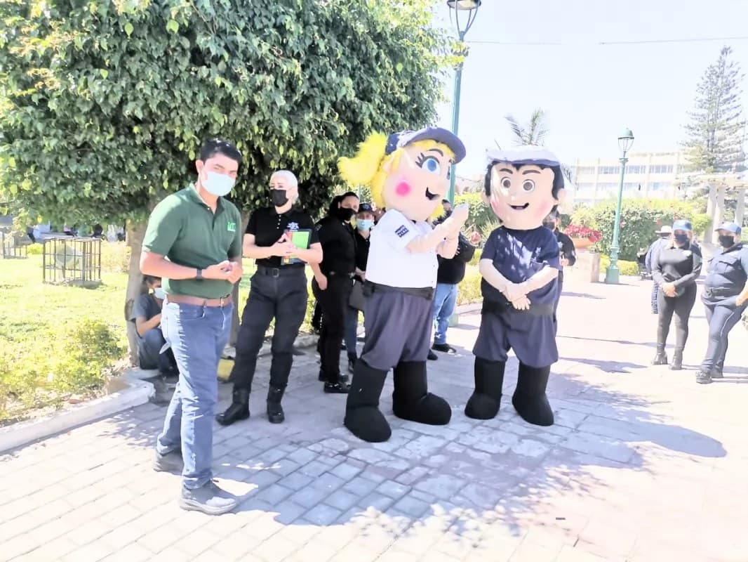 Fomentan cultura vial a peatones