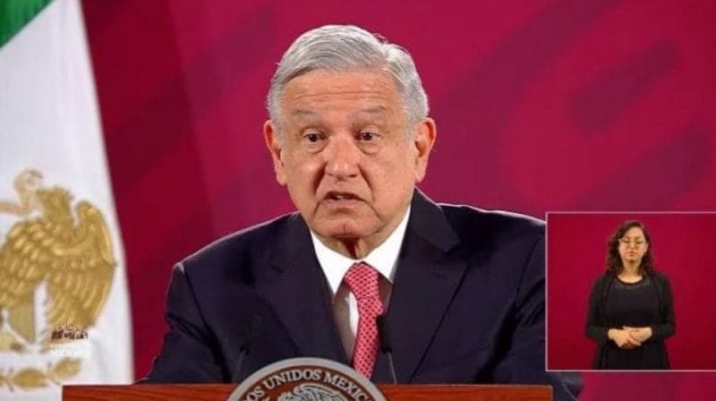 VIDEO: Pasajeros insultan a AMLO durante vuelo