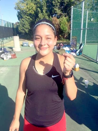 Melissa Peralta Sánchez, joven nayarita gana torneo individual de tenis en Estados Unidos