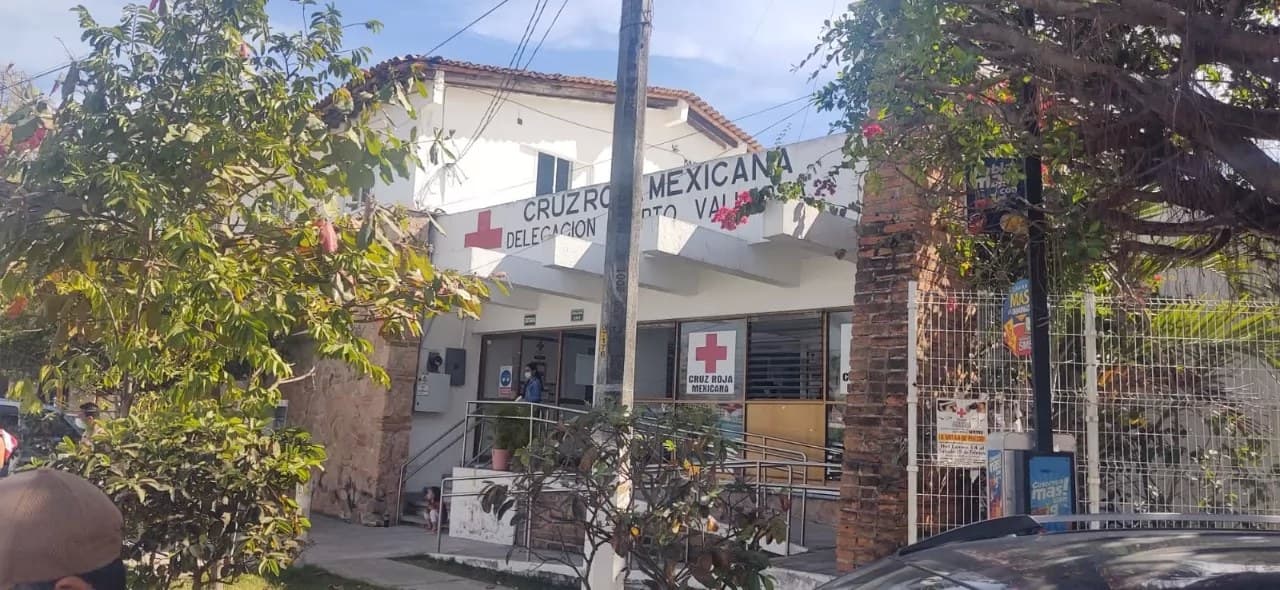 ¡fallecio afuera de la cruz roja!