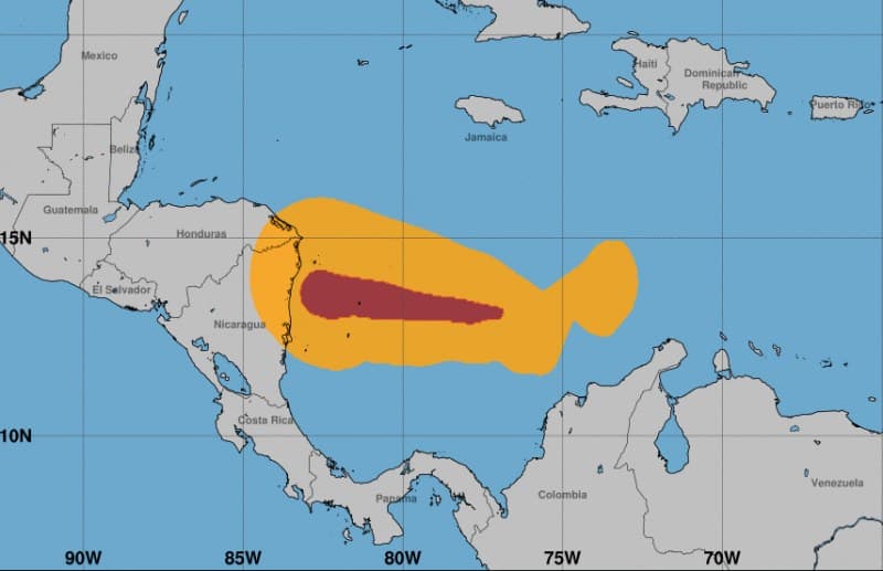 Huracán Iota alcanza categoría 5 y se dirige a centroamérica