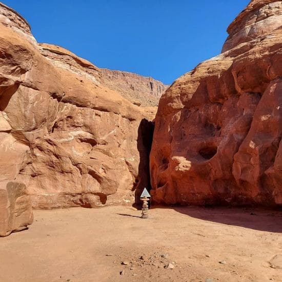 Desaparece estructura metálica encontrada en desierto de Utah