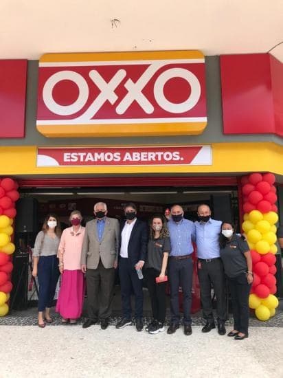 Cadena de conveniencia OXXO inauguró su primera tienda en Brasil