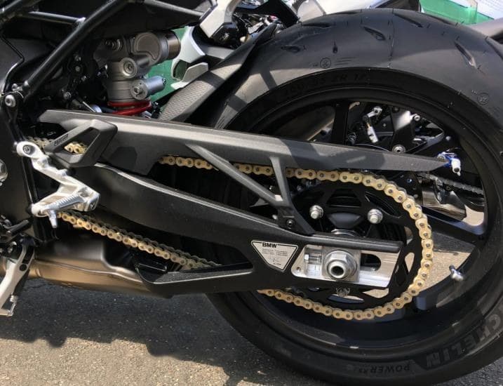 BMW crea cadena para motocicleta que no necesita tensarse ni engrasarse