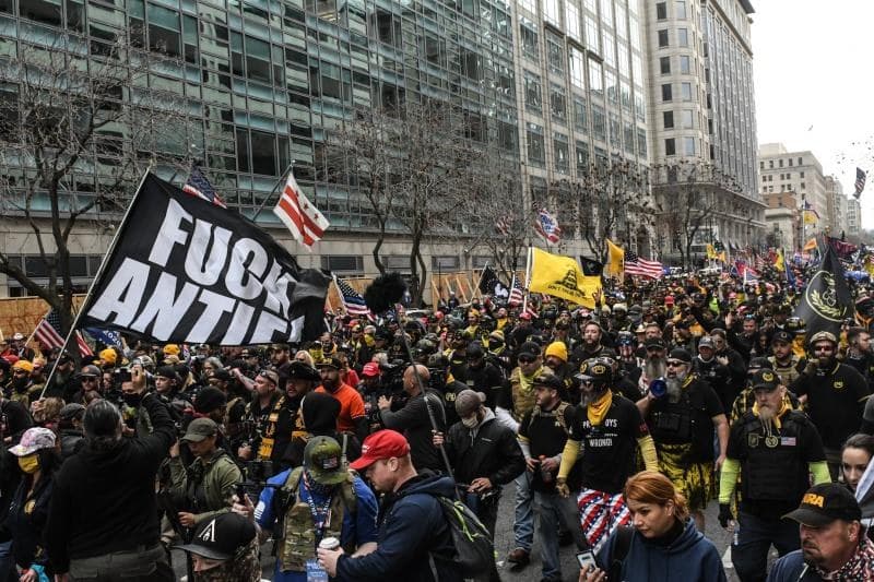 Simpatizantes de Trump protestan en calles de Washington