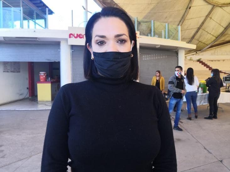 Apoyará regidora Nadia Bernal con cenas navideñas a familias