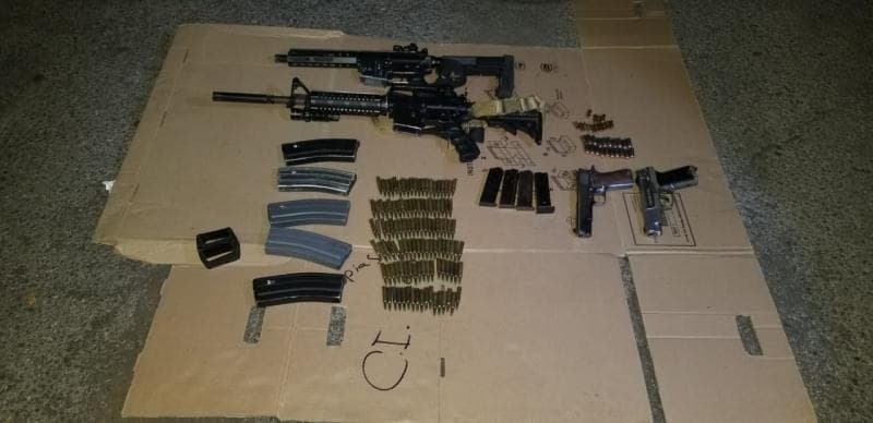 Ejército Mexicano asegura vehículos, personas, armamento y drogas en los municipios de Tepic y Compostela