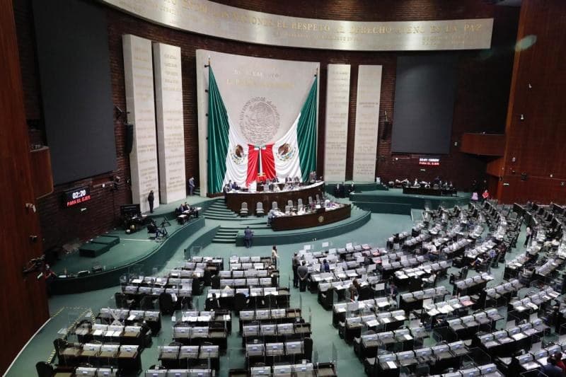 Lanza Diputado de Morena iniciativa contra el \"chapulineo congresista\"