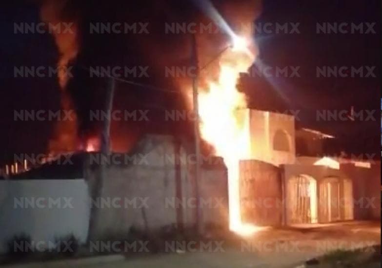 VIDEO: Brutal incendio consume inmueble en la Ampliación Jardines del Valle