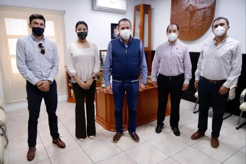 Busca el Dr. Cuevas mecanismos de apoyo para Pequeñas y Medianas Empresas