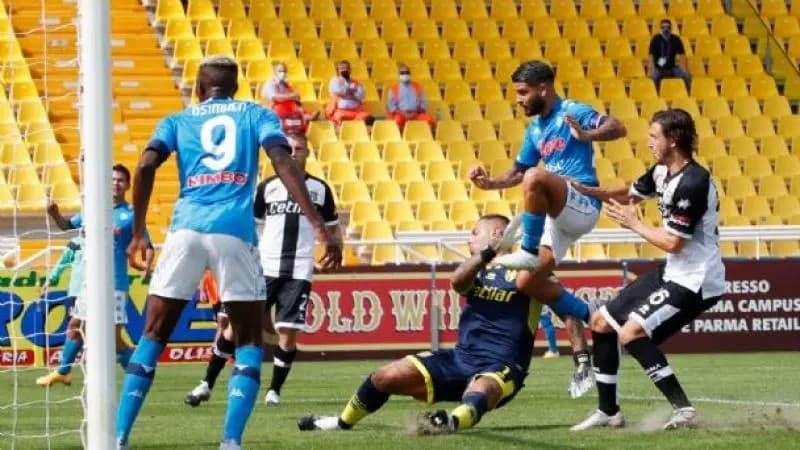 Chucky Lozano: El mexicano jugó todo el partido en la victoria del Napoli sobre el Parma