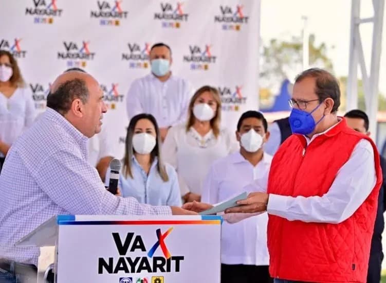 Manuel Cota ya es candidato de la alianza Va Por Nayarit al Distrito Federal 1
