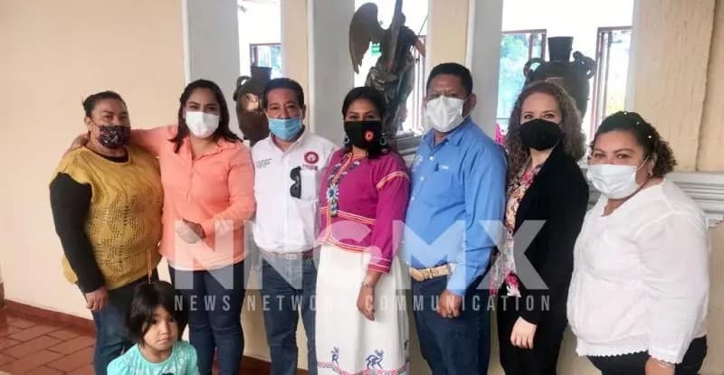 Luchadores Sociales solicitan condonación de adeudos con la CFE