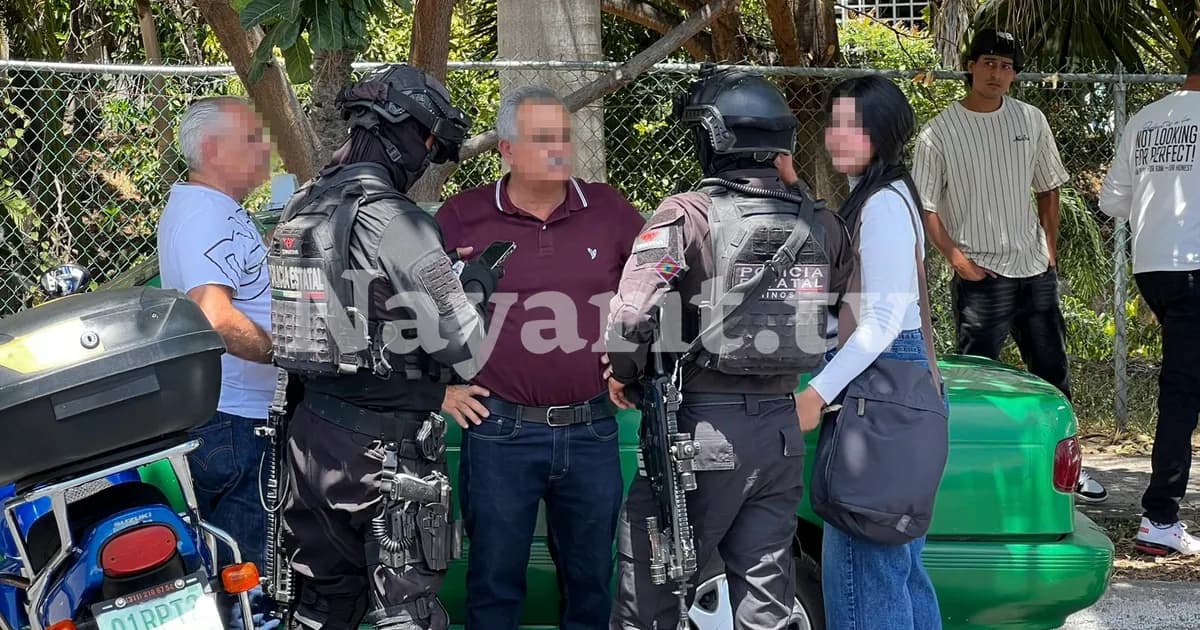 Motociclista sufre accidente tras ser presuntamente perseguido en Tepic