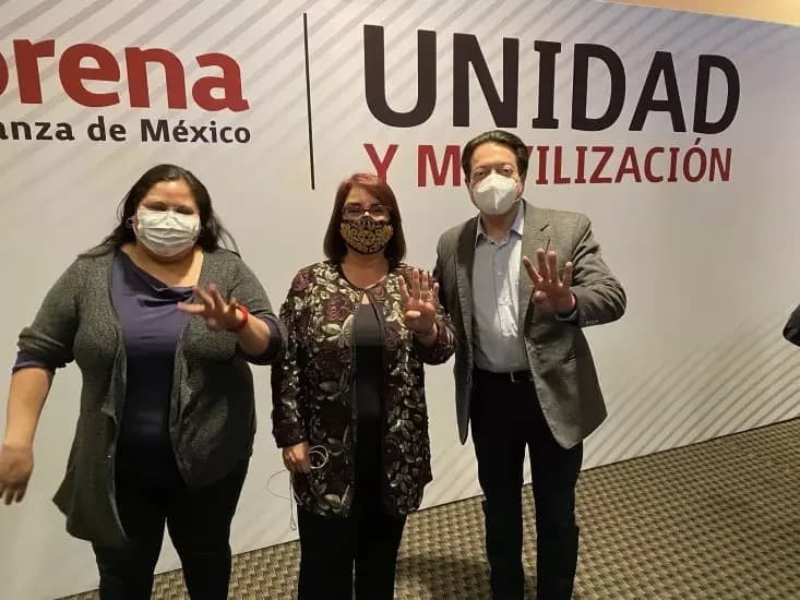 La cruz de MORENA; La senadora Antares Vázquez, sólo ve pedazos del partido