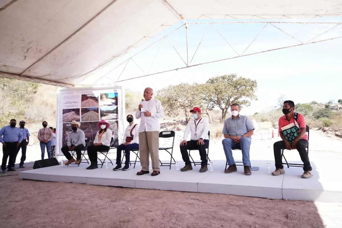 Da Gobernador justicia social a la zona rural de Tepic