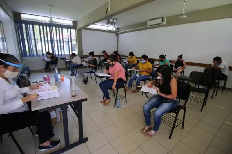 Presentan El Huayuan: Esculturas en el Estero