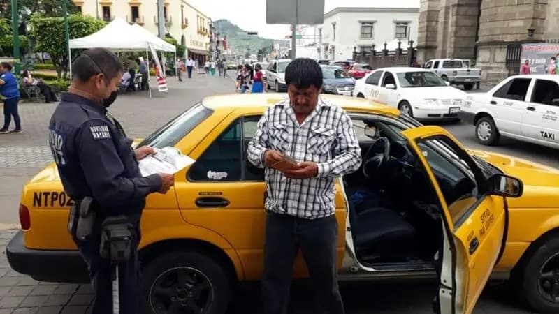 Tepic. Agentes de movilidad no pueden infraccionar a automovilistas particulares