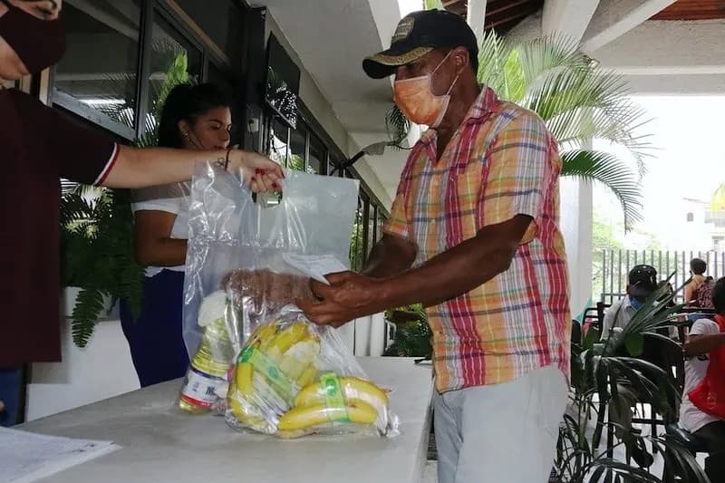 Agradece DIF Apoyo de Empresas y de Personas