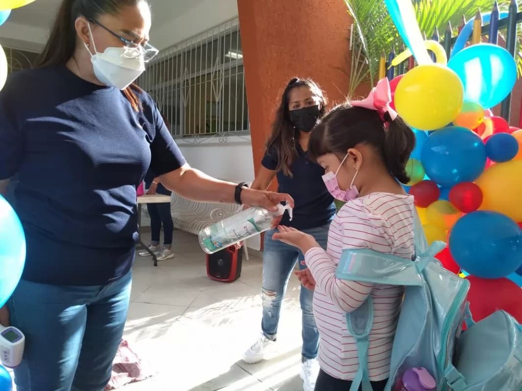 Sin reporte de nuevos contagios tras regreso a las aulas: Educación