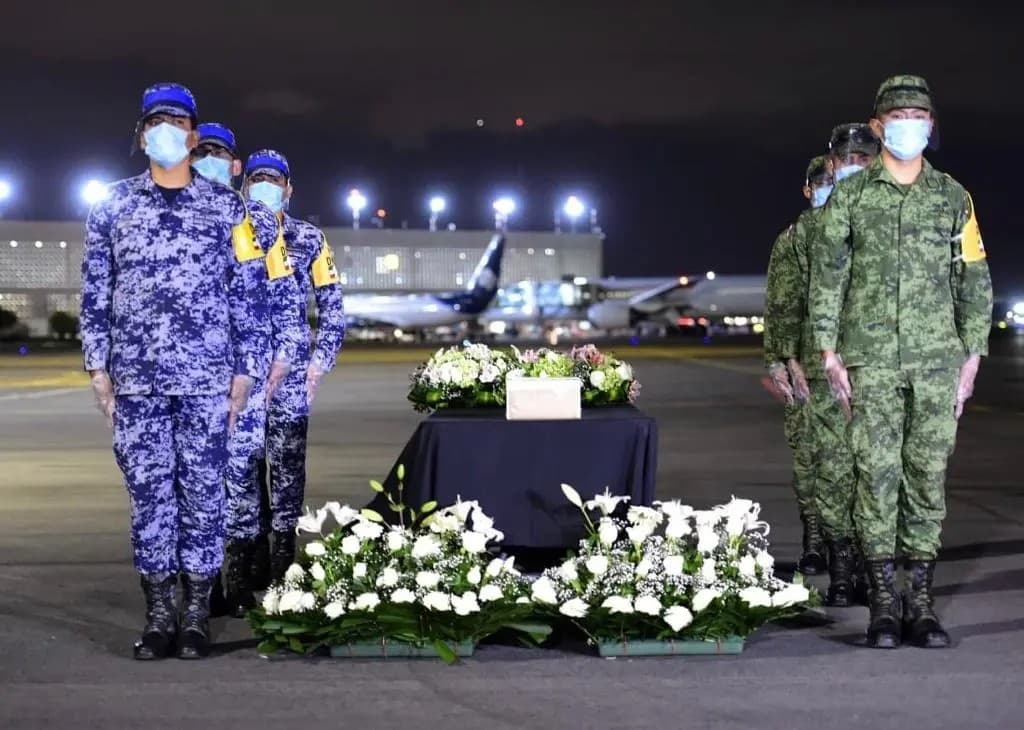 COVID-19. México recibe 245 urnas de connacionales fallecidos en Estados Unidos