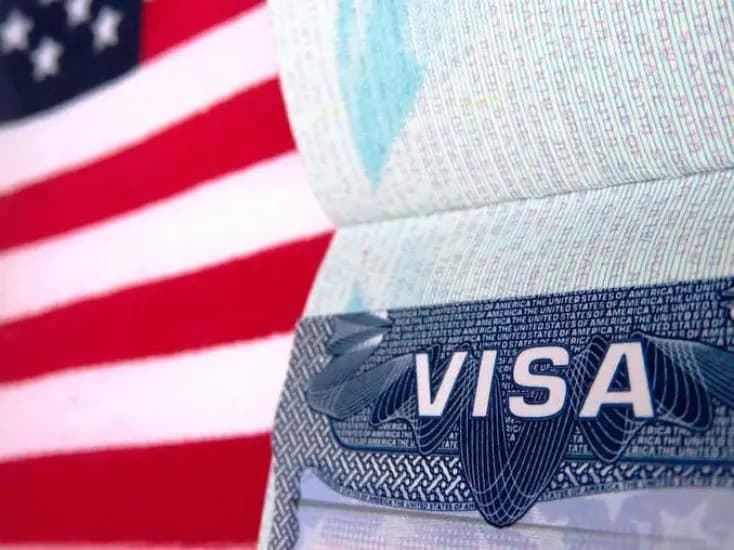 Estados Unidos reanuda trámites de visas pero continuan restricciones en la frontera