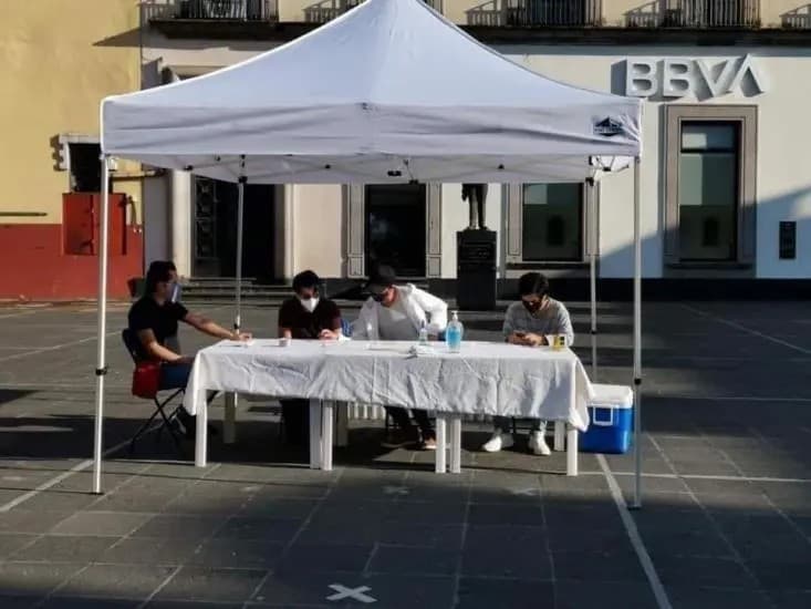 Ciudadanos recaban firmas para enjuiciar a ex-presidentes de México