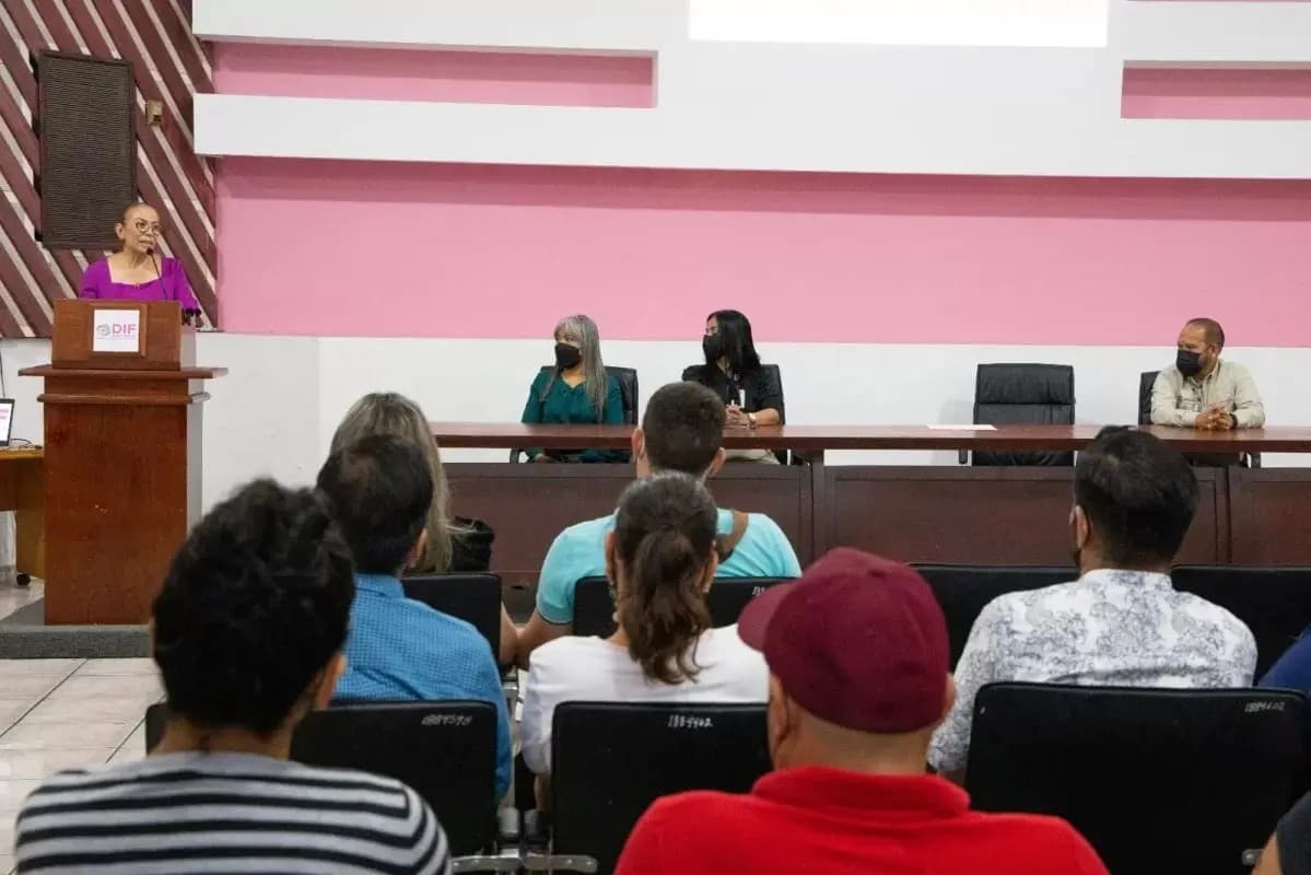 Concluye DIF Nayarit taller para padres adoptivos