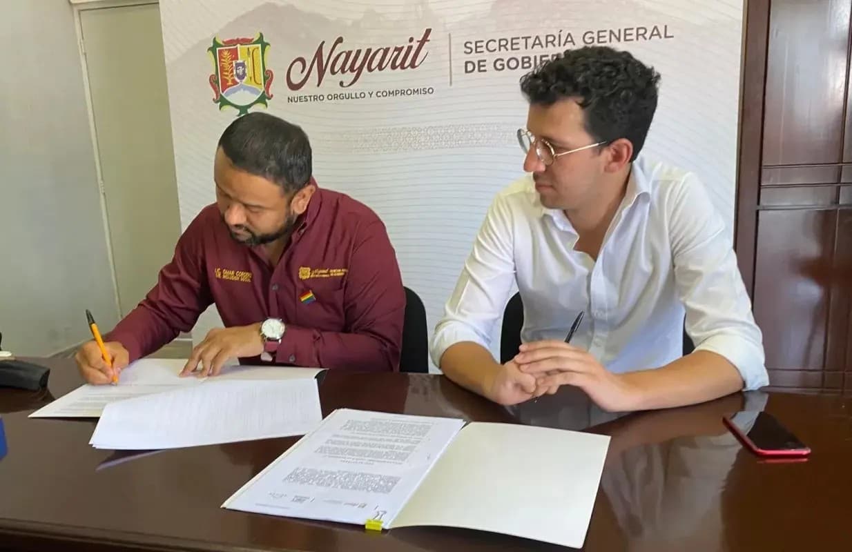 Firma Inclusión Social convenio con Amicus para visibilizar violencia contra personas LGBT+