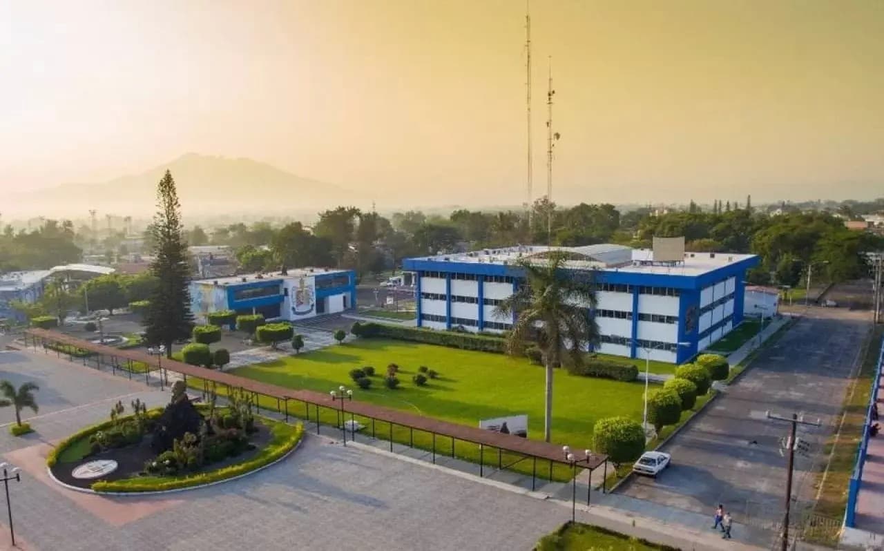 Investigan \"aviadores\" en la UAN