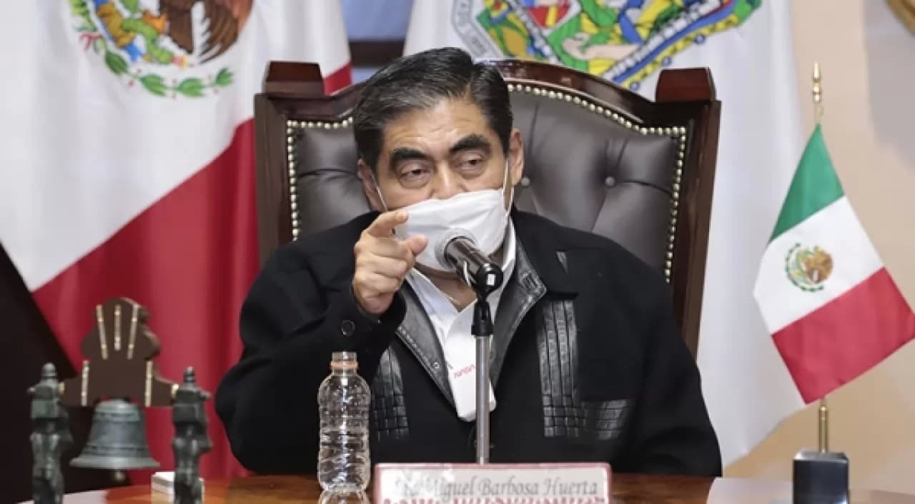 Prohibirá Puebla entrada a espacios públicos a personas no vacunadas