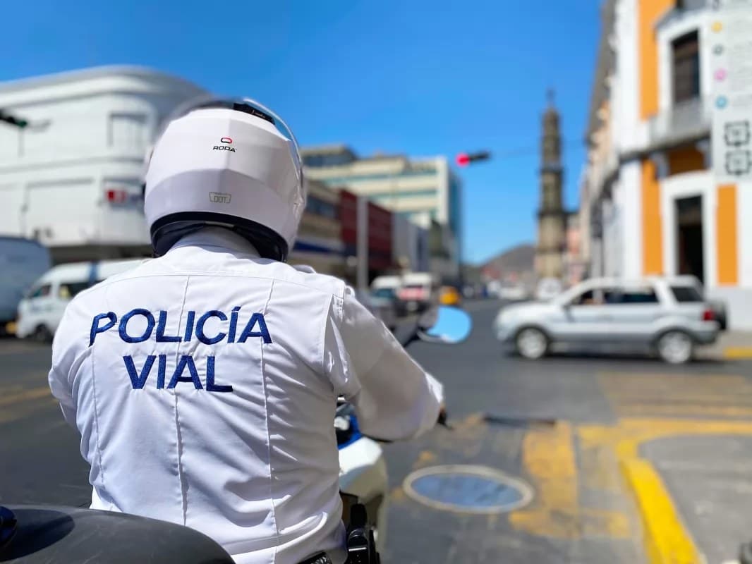 ¡Motociclistas bajo la lupa!: Advierten duras sanciones a quienes no usen casco