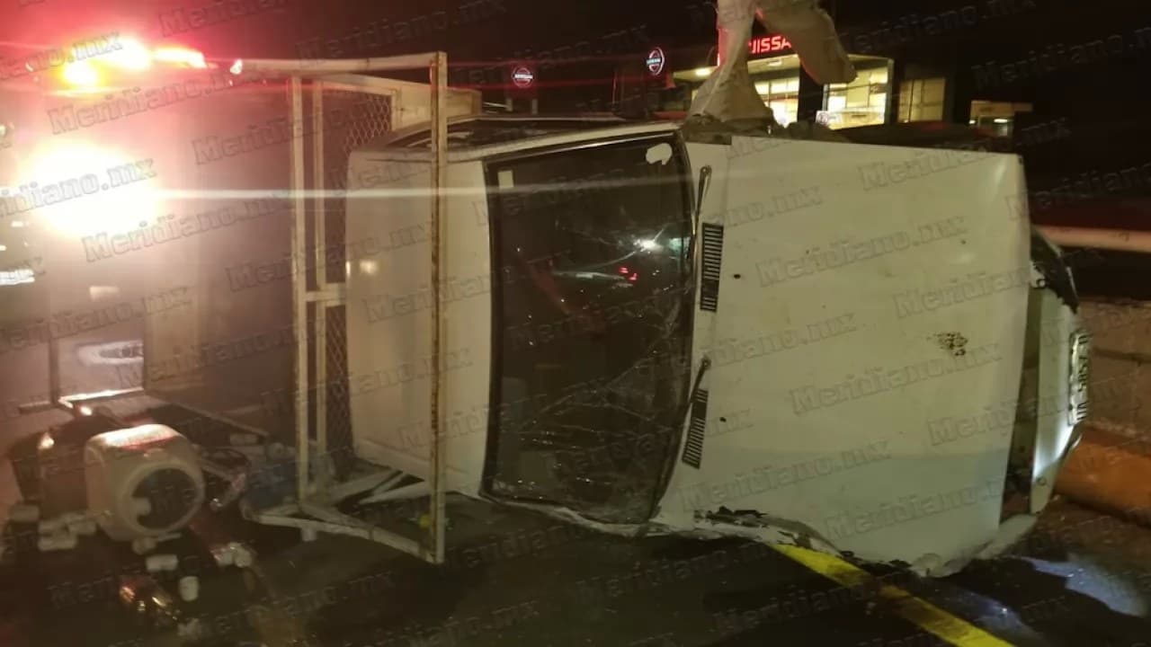 ¡aparatoso choque y volcadura en la riviera nayarit!